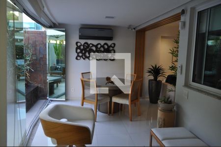 Apartamento à venda com 225m², 3 quartos e 2 vagasVaranda da Sala
