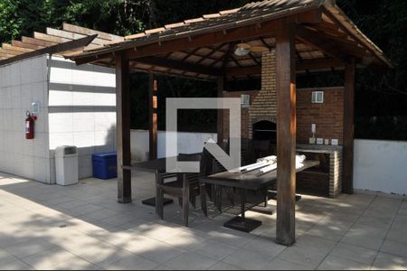 Apartamento à venda com 225m², 3 quartos e 2 vagasÁrea comum - Churrasqueira