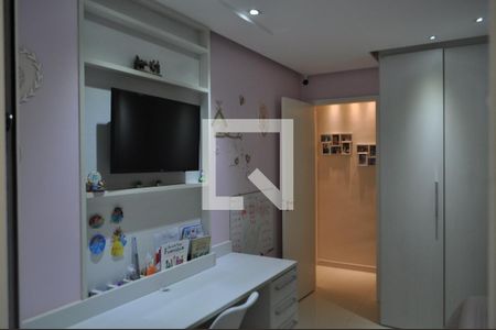 Apartamento à venda com 225m², 3 quartos e 2 vagasQuarto 2 - Armários