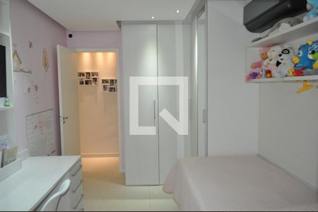 Apartamento à venda com 225m², 3 quartos e 2 vagasQuarto 2 - Armários