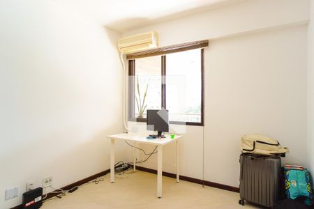 Apartamento para alugar com 160m², 4 quartos e 2 vagas Apartamento para alugar com 160m², 4 quartos e 2 vagasQuarto 3