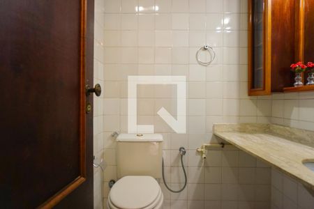 Apartamento para alugar com 160m², 4 quartos e 2 vagas Apartamento para alugar com 160m², 4 quartos e 2 vagasBanheiro Social