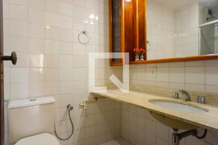 Apartamento para alugar com 160m², 4 quartos e 2 vagas Apartamento para alugar com 160m², 4 quartos e 2 vagasBanheiro Social