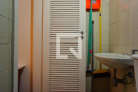 Apartamento para alugar com 160m², 4 quartos e 2 vagas Apartamento para alugar com 160m², 4 quartos e 2 vagasBanheiro de Serviço