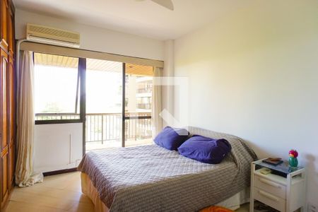 Apartamento para alugar com 160m², 4 quartos e 2 vagas Apartamento para alugar com 160m², 4 quartos e 2 vagasSuíte