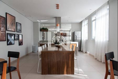 Apartamento à venda com 34m², 2 quartos e 1 vaga Apartamento à venda com 34m², 2 quartos e 1 vagaEspaço gourmet