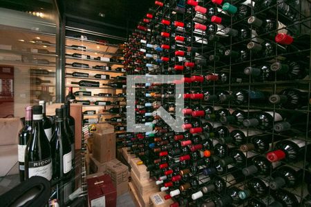 Apartamento à venda com 280m², 3 quartos e 5 vagasAdega de Vinhos