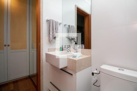 Apartamento à venda com 280m², 3 quartos e 5 vagasBanheiro