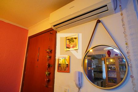 Apartamento à venda com 2 quartos, 40m² em Mário Quintana, Porto Alegre