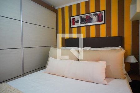 Apartamento à venda com 2 quartos, 40m² em Mário Quintana, Porto Alegre