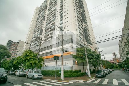 Apartamento para alugar com 78m², 2 quartos e 1 vaga Apartamento para alugar com 78m², 2 quartos e 1 vagaFachada