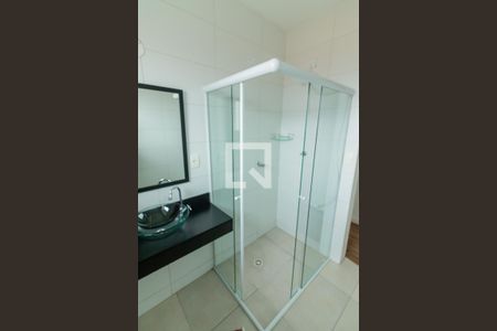 Banheiro de kitnet/studio para alugar com 1 quarto, 20m² em Jardim Bonfiglioli, São Paulo