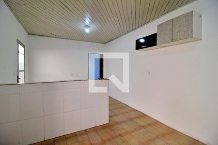 Sala/Cozinha de casa para alugar com 1 quarto, 32m² em Vila Palmares, Santo André