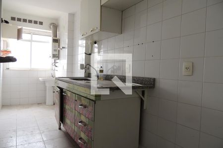 Apartamento à venda com 72m², 2 quartos e 1 vagaCozinha - Armários