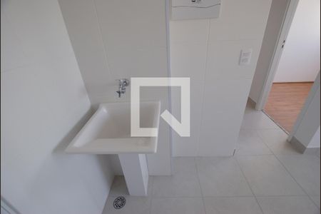 Apartamento para alugar com 32m², 2 quartos e sem vaga Apartamento para alugar com 32m², 2 quartos e sem vagaCozinha/Área de serviço