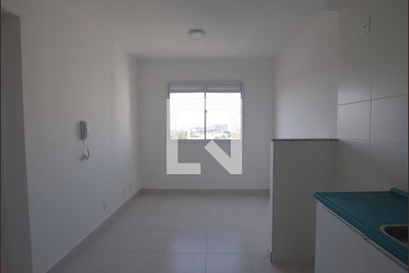 Sala de apartamento para alugar com 2 quartos, 32m² em Parque Fongaro, São Paulo