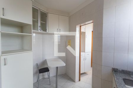 Apartamento para alugar com 94m², 3 quartos e 2 vagas Apartamento para alugar com 94m², 3 quartos e 2 vagasCozinha