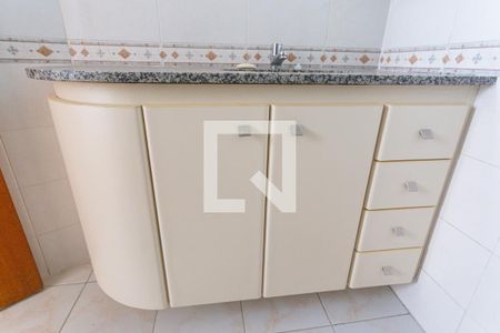 Apartamento para alugar com 94m², 3 quartos e 2 vagas Apartamento para alugar com 94m², 3 quartos e 2 vagasArmário do Banheiro da Suíte