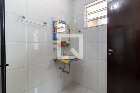 Casa à venda com 232m², 5 quartos e 2 vagasBanheiro da Suíte