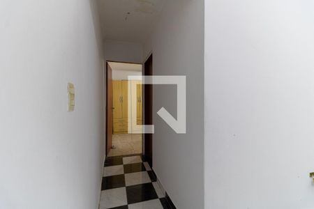 Casa à venda com 232m², 5 quartos e 2 vagasCorredor da Casa 2