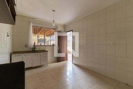 Casa à venda com 232m², 5 quartos e 2 vagasCozinha