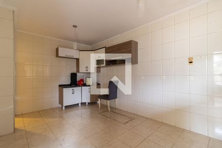 Casa à venda com 232m², 5 quartos e 2 vagasCozinha