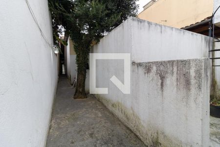 Casa à venda com 232m², 5 quartos e 2 vagasCorredor Lateral