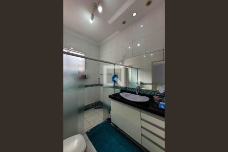 Casa à venda com 200m², 4 quartos e 2 vagasBanheiro