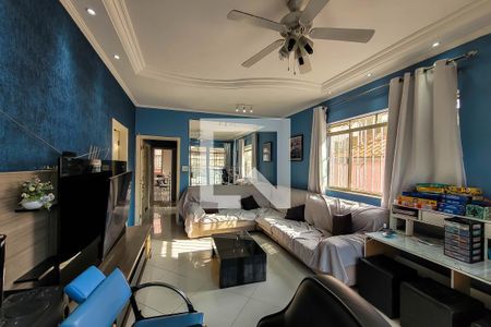 Sala de casa à venda com 4 quartos, 200m² em Cambuci, São Paulo