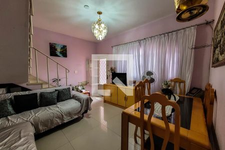 Casa à venda com 200m², 4 quartos e 2 vagassala (edicula)