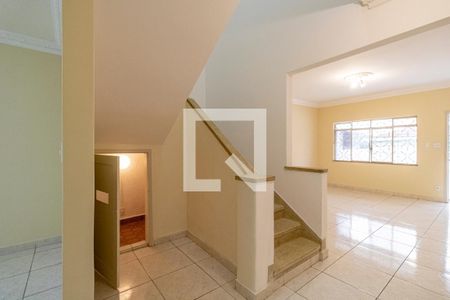 Hall das Salas de casa para alugar com 4 quartos, 235m² em Cambuci, São Paulo