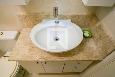 Banheiro de apartamento para alugar com 3 quartos, 83m² em Vila Isolina Mazzei, São Paulo