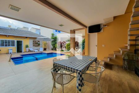 Casa à venda com 270m², 4 quartos e 4 vagasVaranda Gourmet