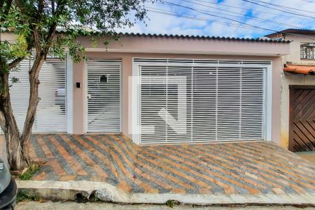 Casa à venda com 270m², 4 quartos e 4 vagasFachada