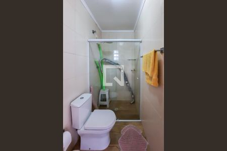 Casa à venda com 270m², 4 quartos e 4 vagasBanheiro 2