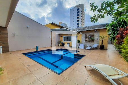 Casa à venda com 270m², 4 quartos e 4 vagasPiscina