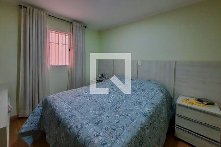 Casa à venda com 270m², 4 quartos e 4 vagasSuíte 1