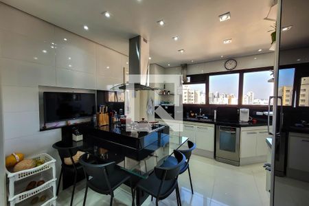 Apartamento à venda com 147m², 3 quartos e 3 vagasCozinha