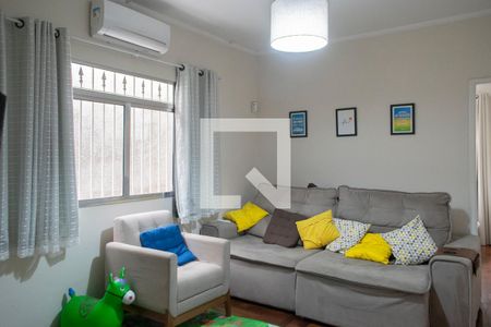 Sala de casa à venda com 3 quartos, 90m² em Piqueri, São Paulo