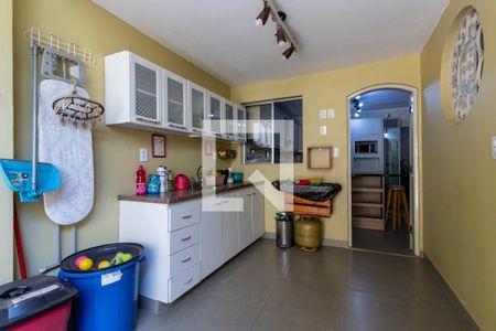 Casa para alugar com 80m², 2 quartos e 1 vaga1o. Andar - Quintal