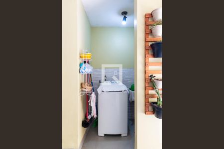 Casa para alugar com 80m², 2 quartos e 1 vaga1o. Andar - Área de Serviço