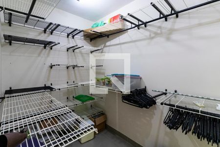 Casa para alugar com 80m², 2 quartos e 1 vaga2o. Andar - Closet do Quarto 2