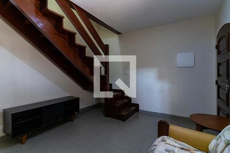 1o. Andar - Sala de casa para alugar com 2 quartos, 80m² em Cursino, São Paulo