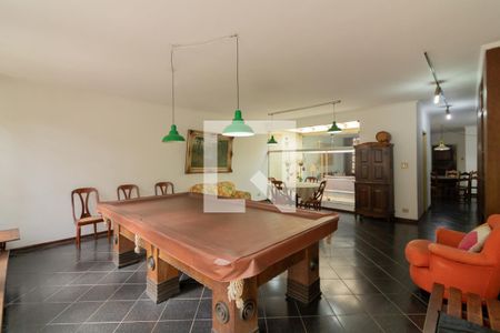 Casa à venda com 195m², 3 quartos e 3 vagasSala