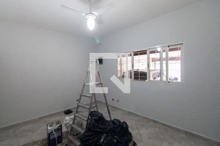 Sala de casa para alugar com 2 quartos, 125m² em Jardim Santa Teresinha, São Paulo