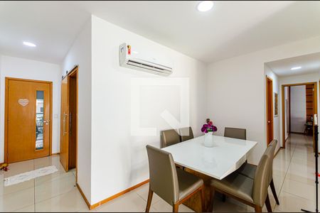 Sala de apartamento à venda com 3 quartos, 130m² em Camboinhas, Niterói