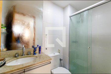 Apartamento à venda com 130m², 3 quartos e 2 vagas Apartamento à venda com 130m², 3 quartos e 2 vagasBanheiro Social