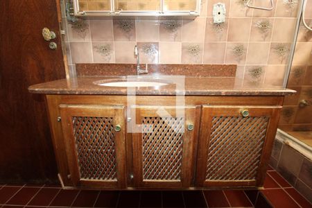 Apartamento à venda com 142m², 3 quartos e 1 vagaBanheiro da Suíte