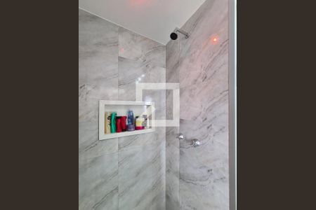 Apartamento à venda com 68m², 2 quartos e 1 vagaBanheiro Social