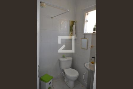 Casa à venda com 490m², 4 quartos e 3 vagasBanheiro de Serviço